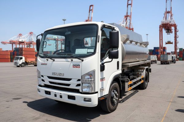 Xe chở xăng dầu 7m3 Isuzu NQR550