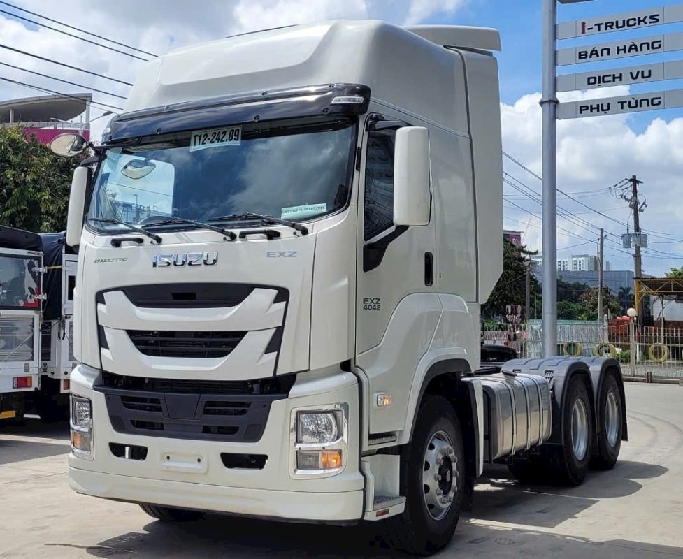 Xe tải đầu kéo Isuzu