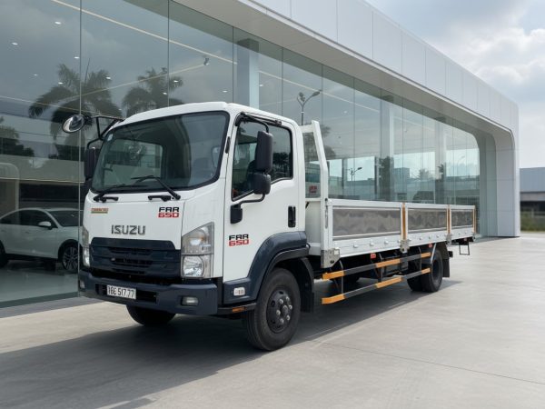 Xe tải Isuzu FRR560 thùng 6.7m