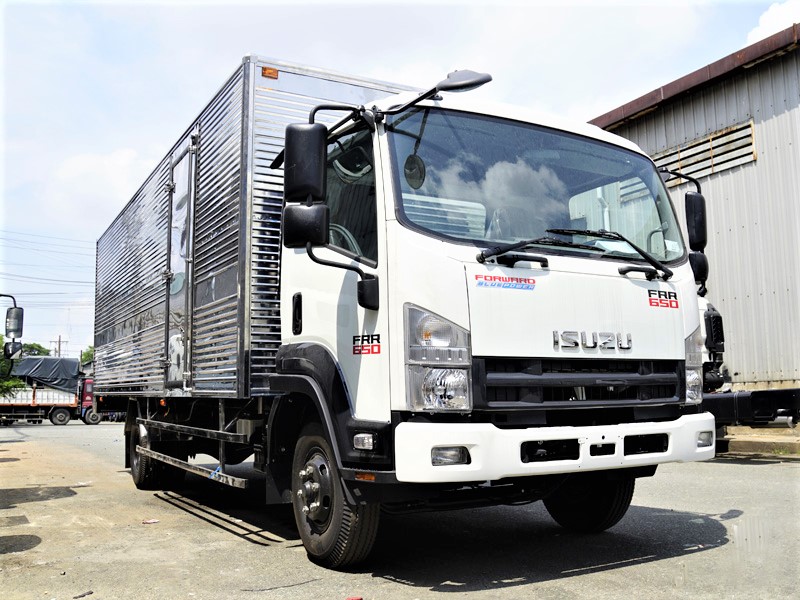 Xe tải thùng kín Isuzu FRR650 thùng 7m, 6,7m