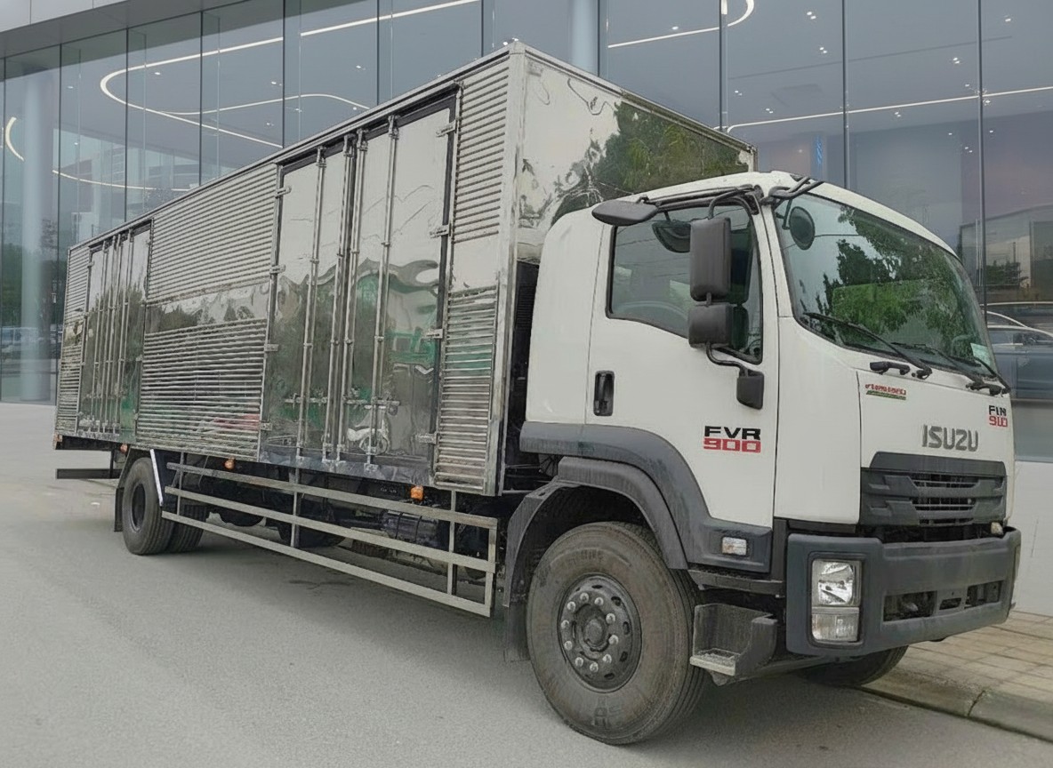 Xe tải Thùng kín Inox 10m FVR900- 4 cánh Xe tải Thùng kín Inox 10m FVR900- 4 cánh