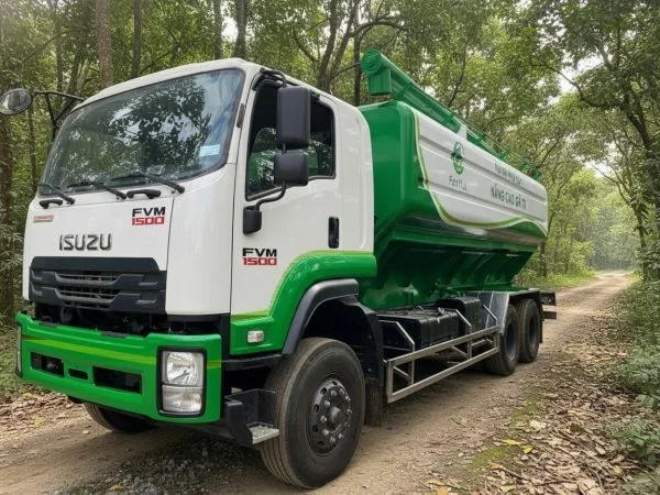 Xe xi téc bồn chở cám 24m3 Isuzu FVM1500 (FVM60TE5)