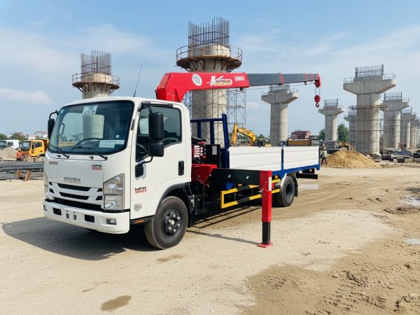Xe tải cẩu 3 tấn Isuzu NPR350 Euro 5 | Gắn cẩu Unic URV375K